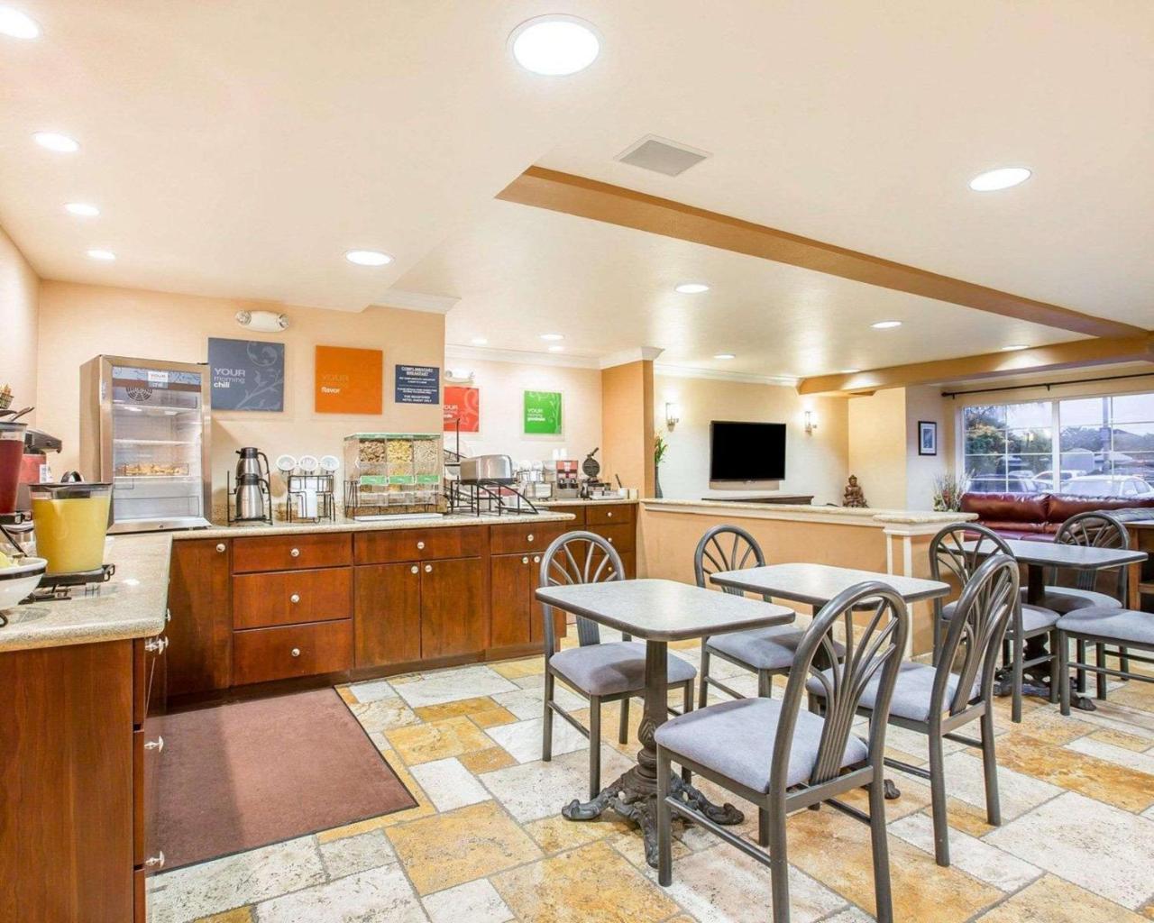 Comfort Inn & Suites Salinas Luaran gambar